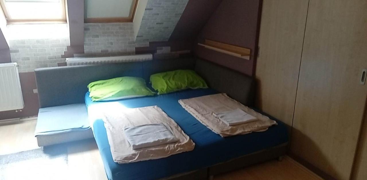 Апартаменти Levendula Бекешчаба Екстер'єр фото